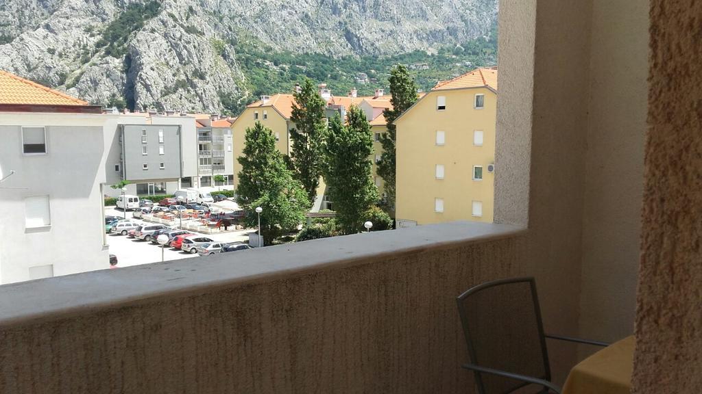 Apartment Max Omiš Exterior foto