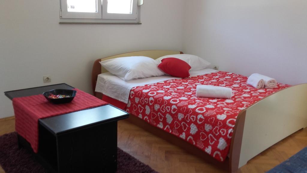Apartment Max Omiš Exterior foto